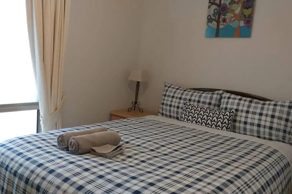 Sweet Holiday Home By The Golf Course Canberra